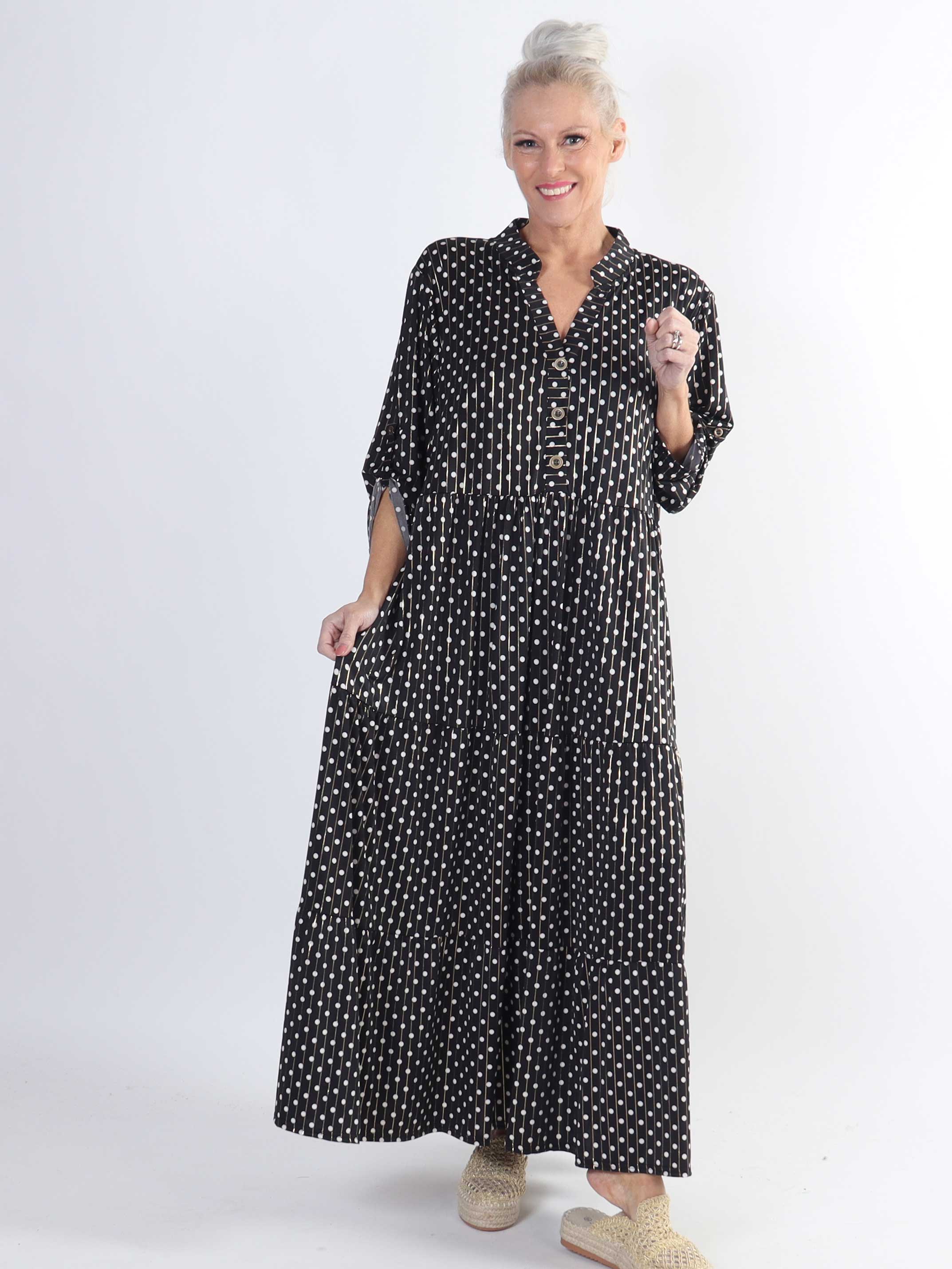 Milano Dot - Lang plus size kjole med prikker og lag på lag look